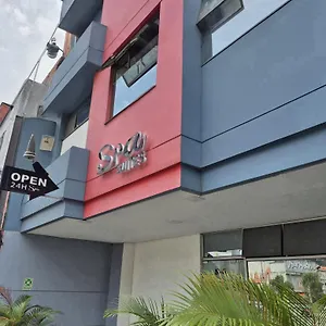 Hotel Laureles, Medellín
