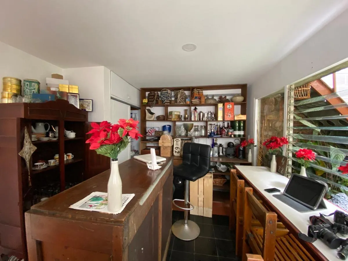 Hostal Casa Las Tías Medellín 0*,  Colombia